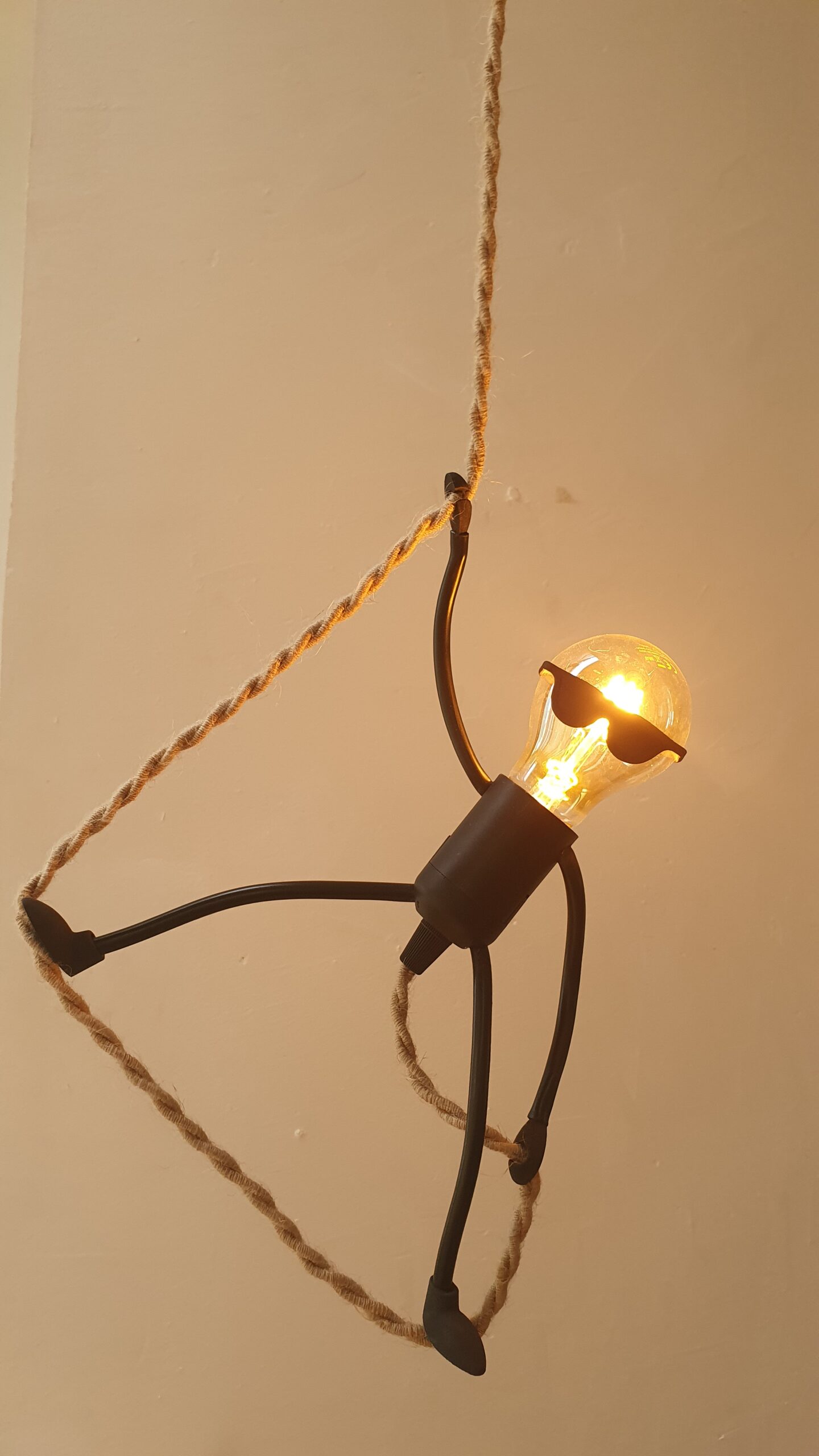 hanglamp Mr.Bright - led gold finish - zonnebril op - licht aan